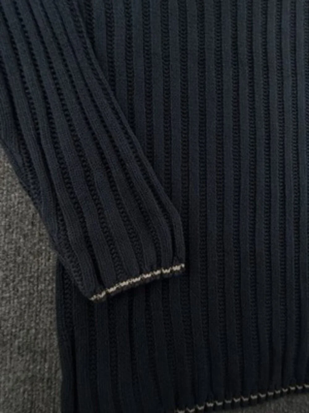Fred Perry Heavyweight Large Logo V-Neck Blue Men Pullover Sweater Cotton Knit